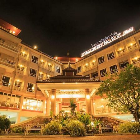 Kwan Ruen Park Hotel Nakhonratchasima Exterior foto