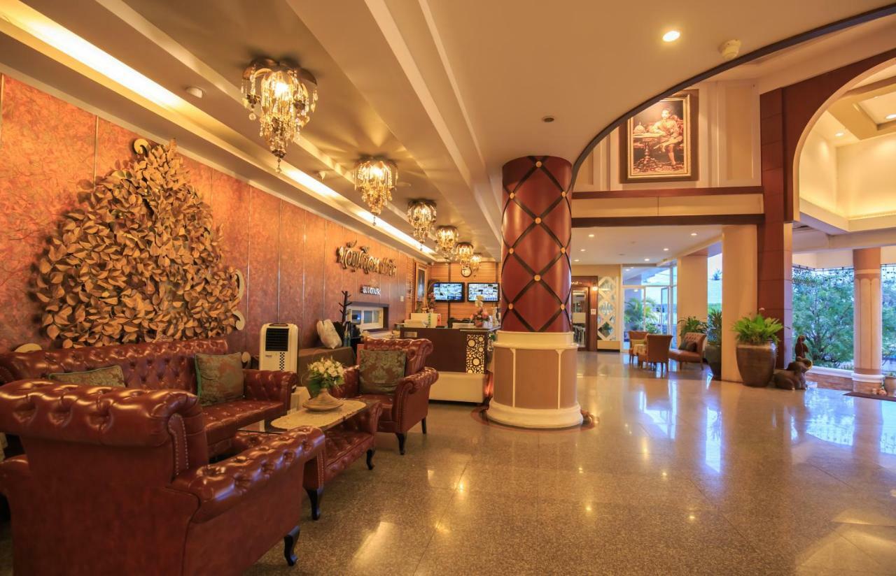 Kwan Ruen Park Hotel Nakhonratchasima Exterior foto