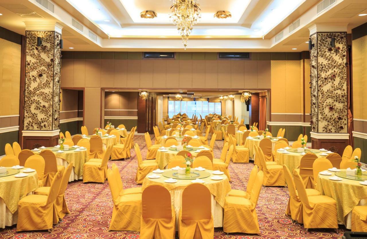 Kwan Ruen Park Hotel Nakhonratchasima Exterior foto