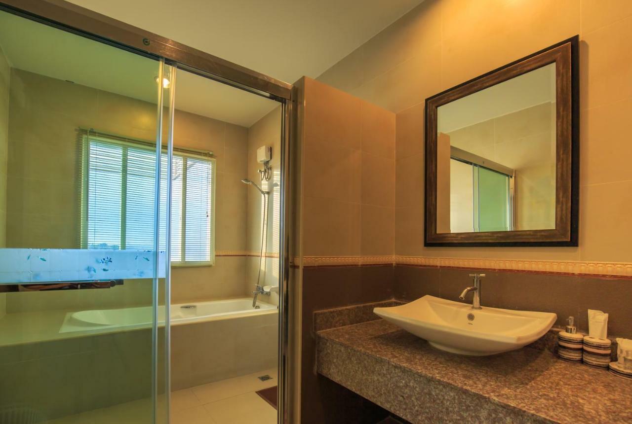 Kwan Ruen Park Hotel Nakhonratchasima Exterior foto